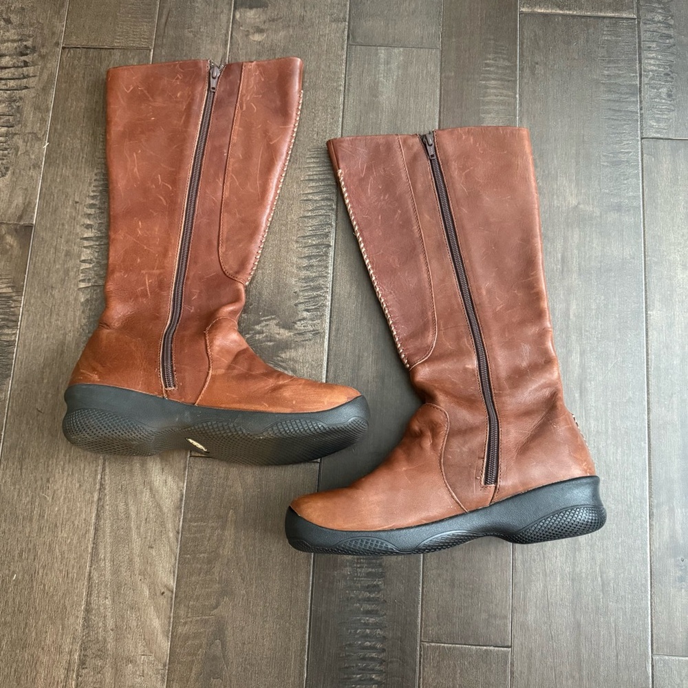 Women's Tall Casual Riding Boots - Brown - Picture 4 of 9